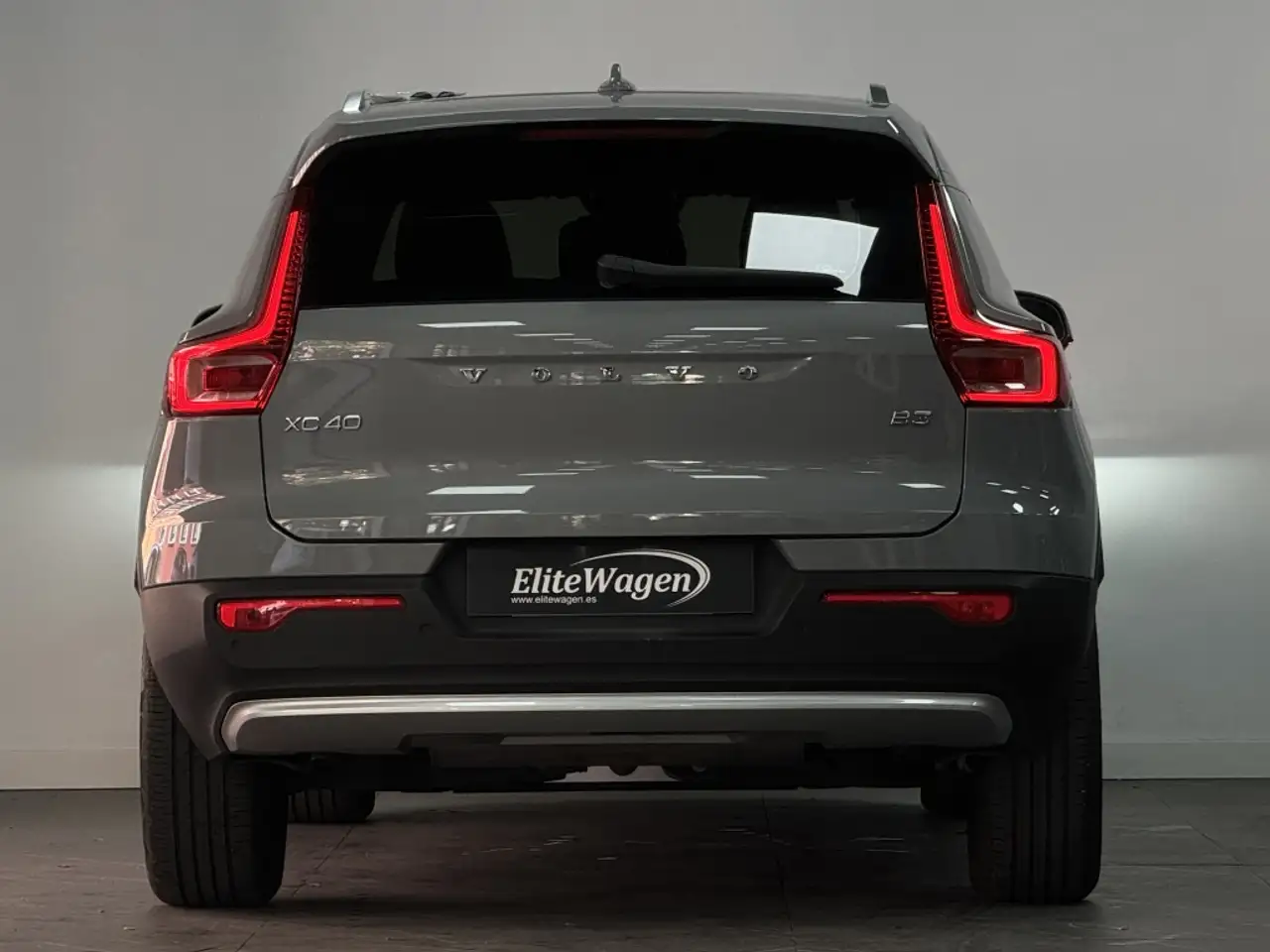 Volvo XC40 B3 Core Aut. — معرض صور السيارة 8