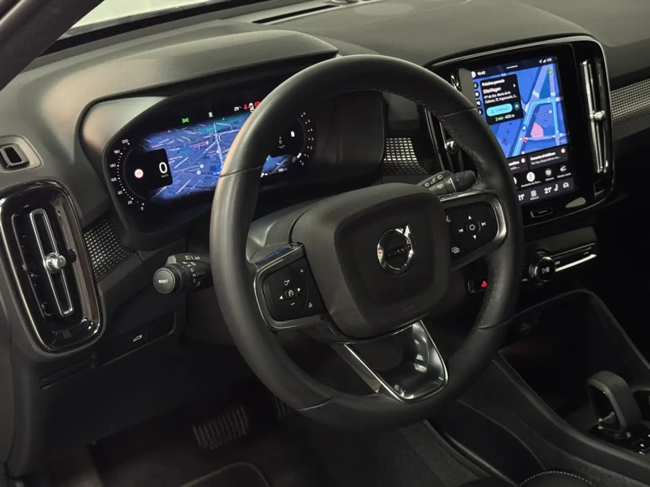 Volvo XC40 B3 Core Aut. — معرض صور السيارة 21
