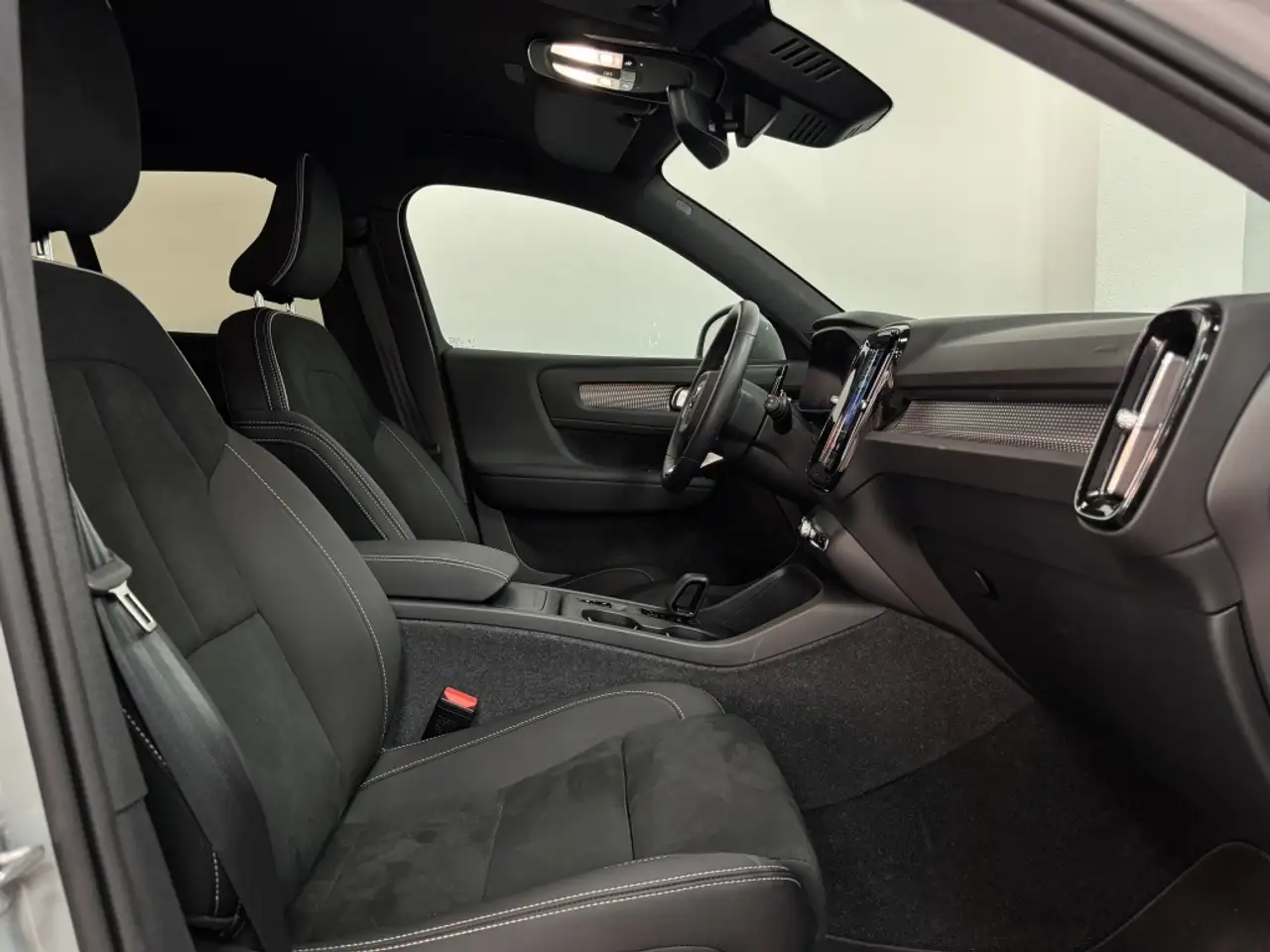 Volvo XC40 B3 Core Aut. — معرض صور السيارة 40
