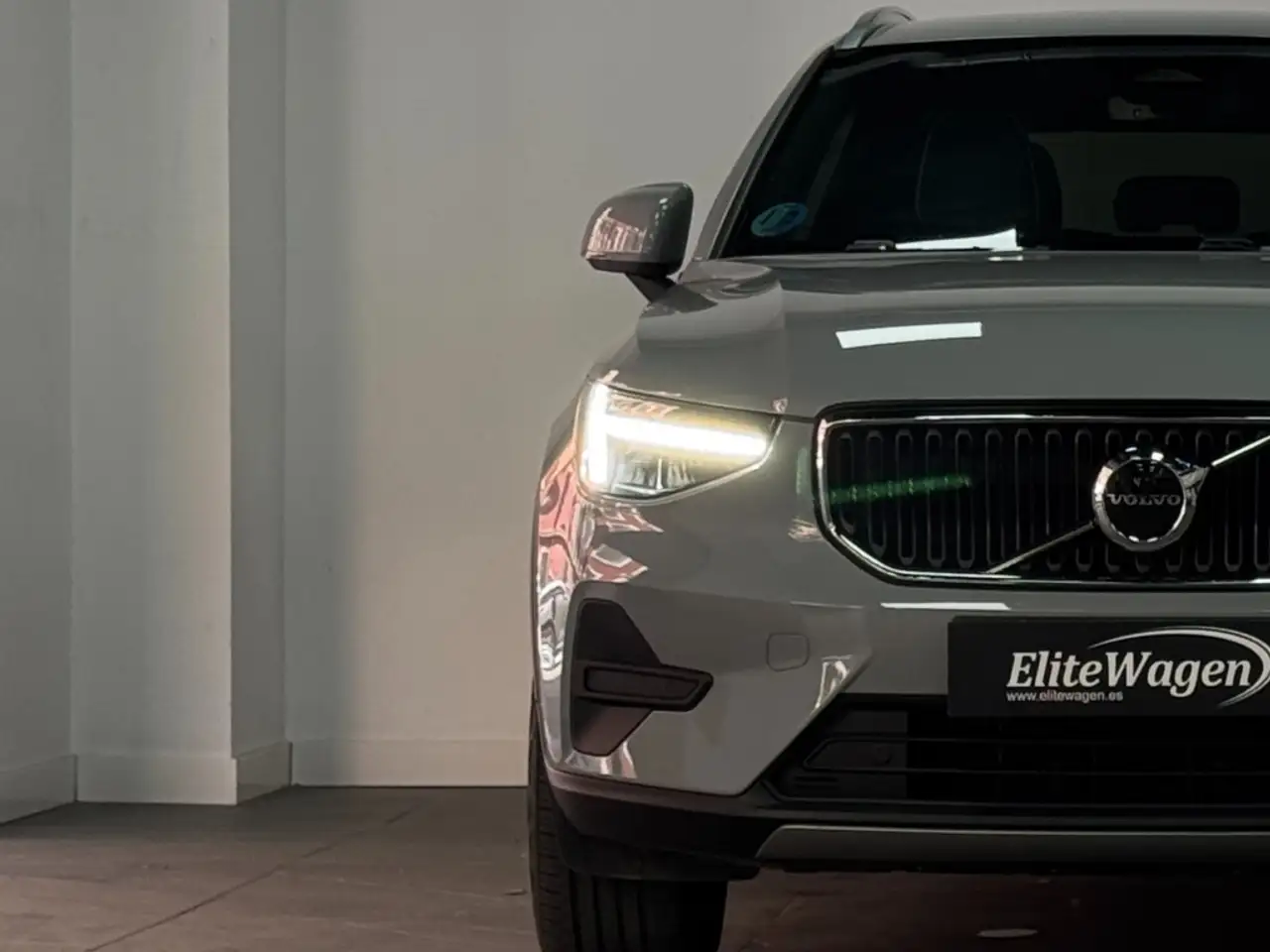 Volvo XC40 B3 Core Aut. — معرض صور السيارة 6