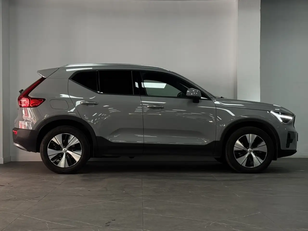 Volvo XC40 B3 Core Aut. — معرض صور السيارة 17