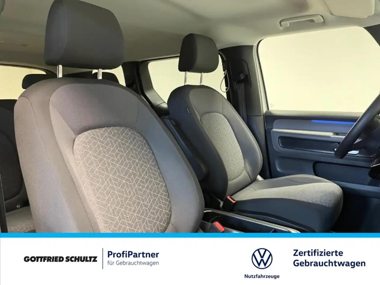 Volkswagen ID. Buzz Pro 150kw AHK Alu — Vehicle gallery 18