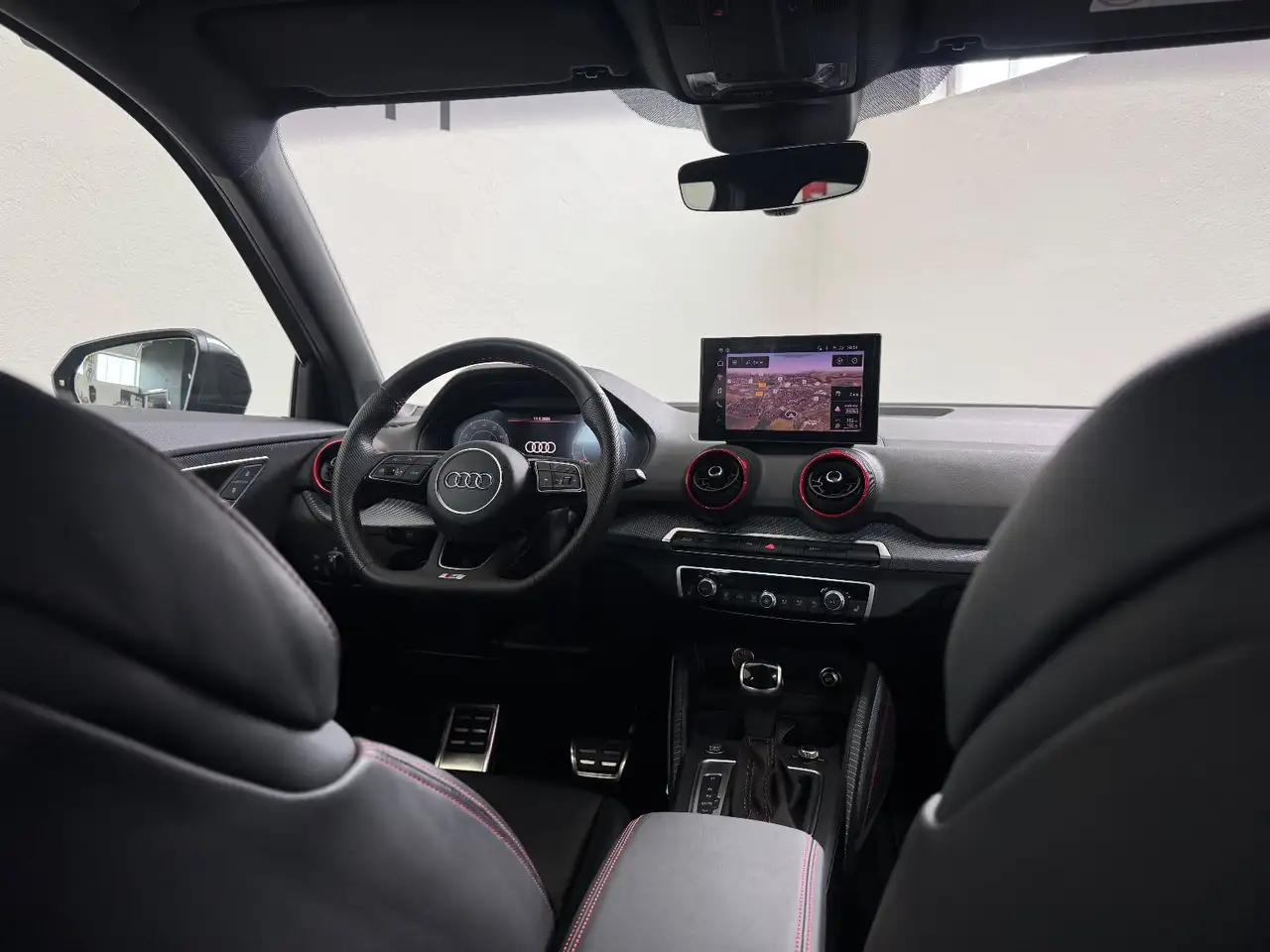 Audi Q2 35 TFSI S line Matrix|Kamera|Virt.Cockpit|18" — Vehicle gallery 15