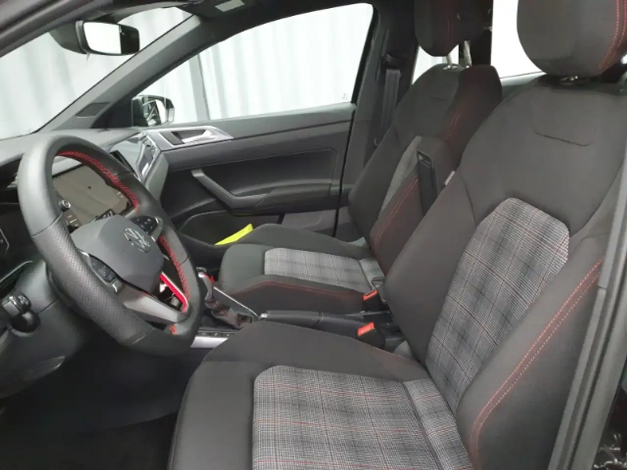 Volkswagen Polo GTI DSG Navi LED ACC Bluetooth Parklenkass. — Vehicle gallery 7