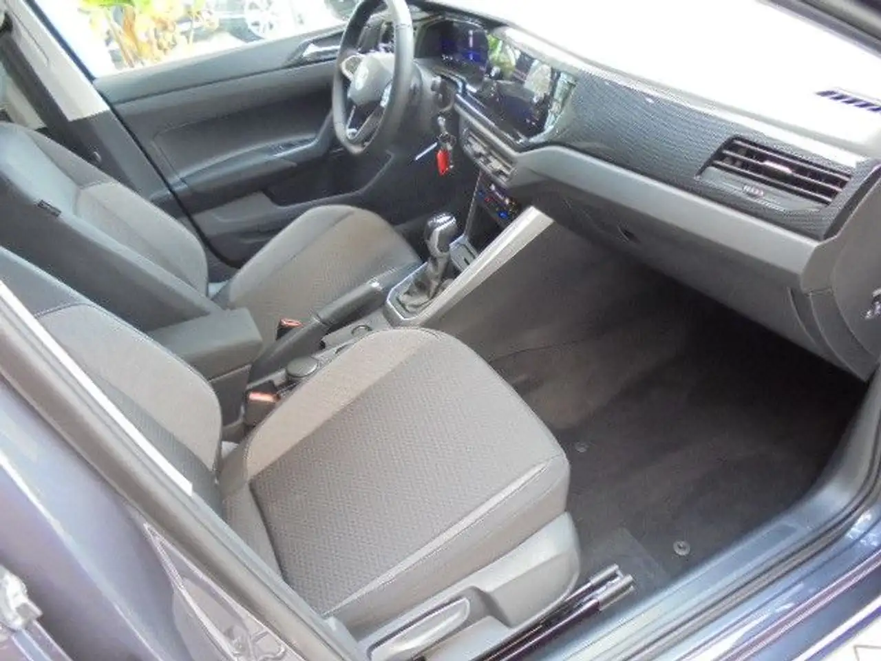 Volkswagen Taigo Life DSG/LED/PDC/SHZ/App/4JahreGarantieAlu — معرض صور السيارة 11