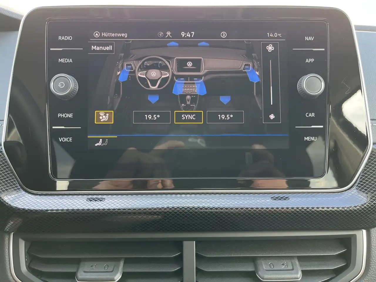 Volkswagen T-Cross 1.5 TSI DSG Style 156€ m.20% Anz. AHK Navi Trave — معرض صور السيارة 24