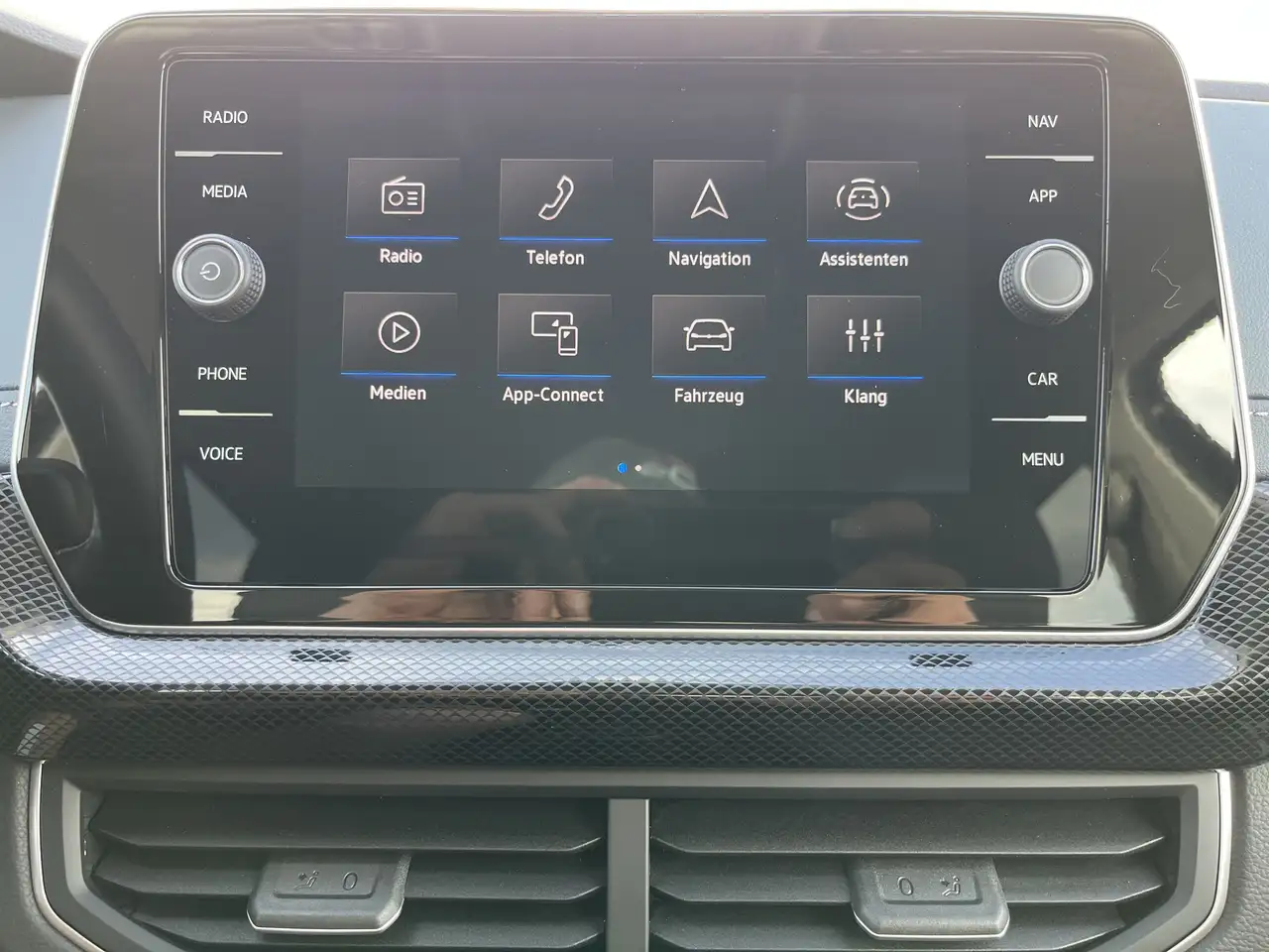 Volkswagen T-Cross 1.5 TSI DSG Style 156€ m.20% Anz. AHK Navi Trave — معرض صور السيارة 25