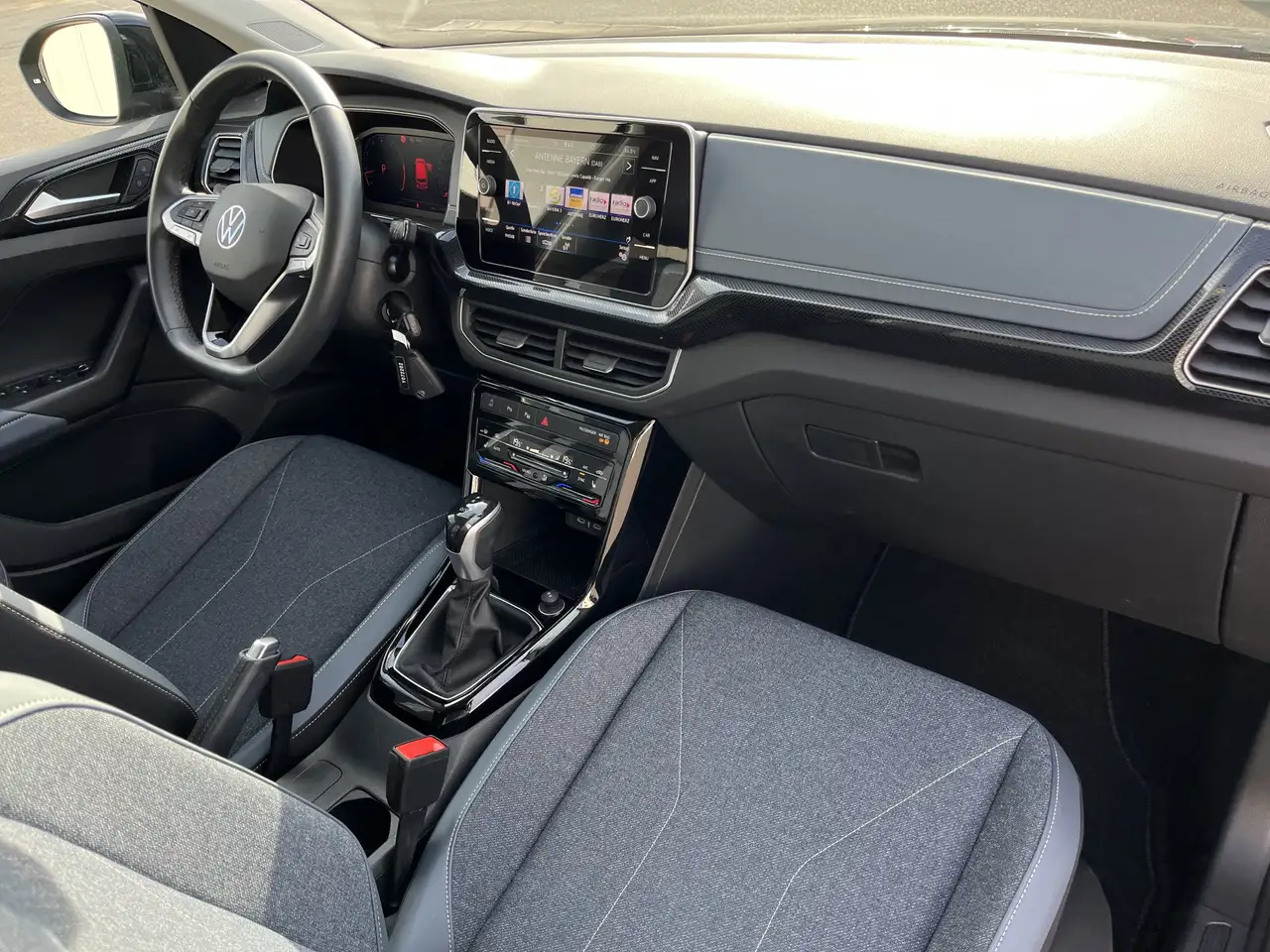 Volkswagen T-Cross 1.5 TSI DSG Style 156€ m.20% Anz. AHK Navi Trave — معرض صور السيارة 13