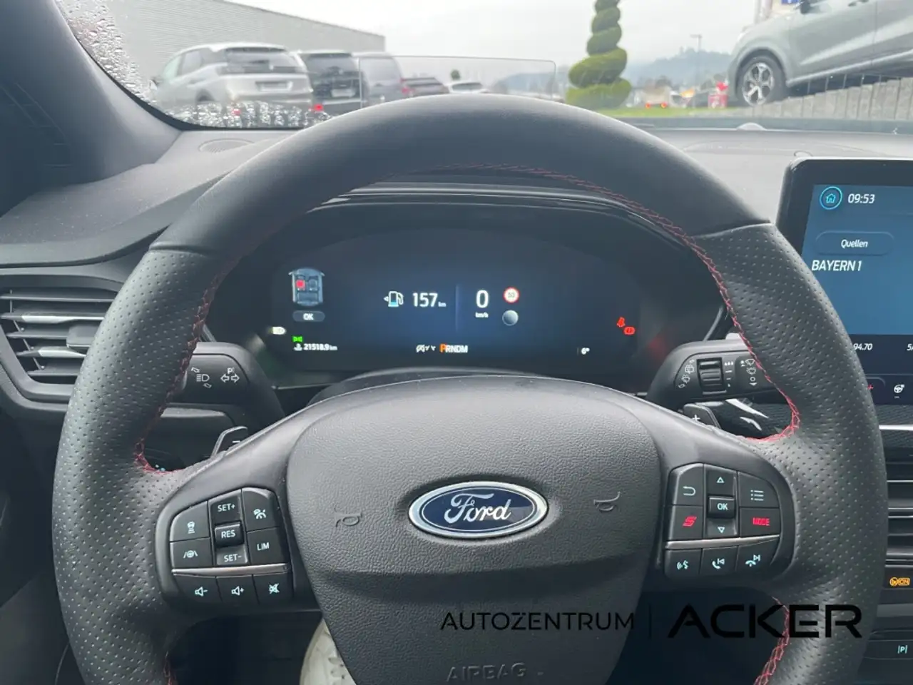 Ford Focus ST X Turnier 2.3 AT. Pano/aAHK/ACC -34%* — Galería del vehículo 22