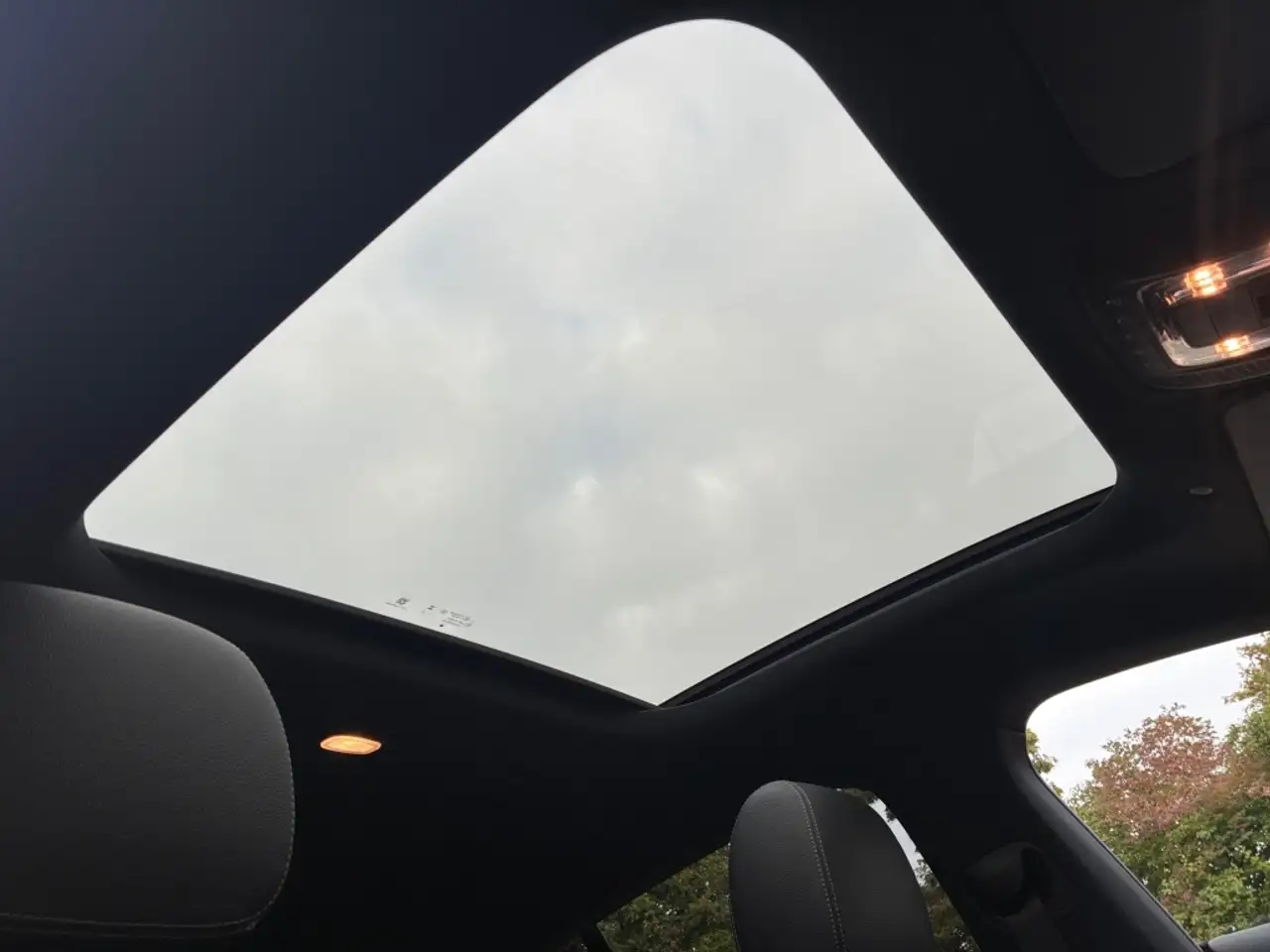 Mercedes-Benz CLA 180 SB Progr. Panorama Multibeam Night 360° — Galerie du véhicule 18