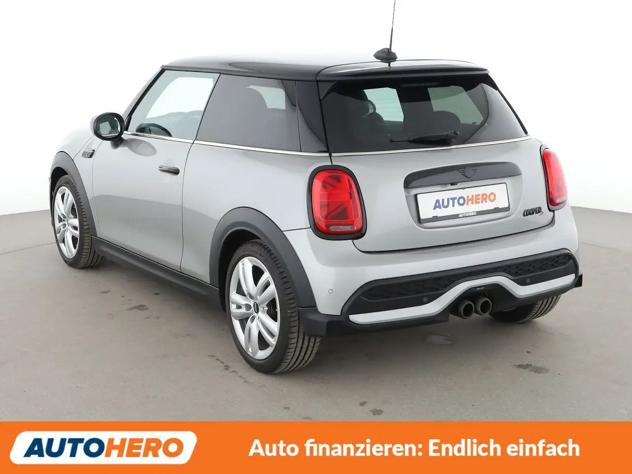 MINI Cooper S Cooper S Resolute Edition Aut.*NAVI*LED*TEMPO*CAM* — Galería del vehículo 4