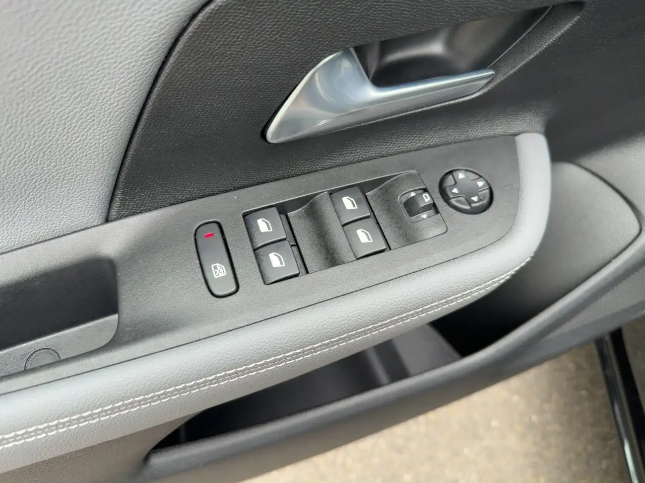 Opel Mokka 1.2 Elegance LED/SHZ/LHZ/PDC/Kamera — Vehicle gallery 18