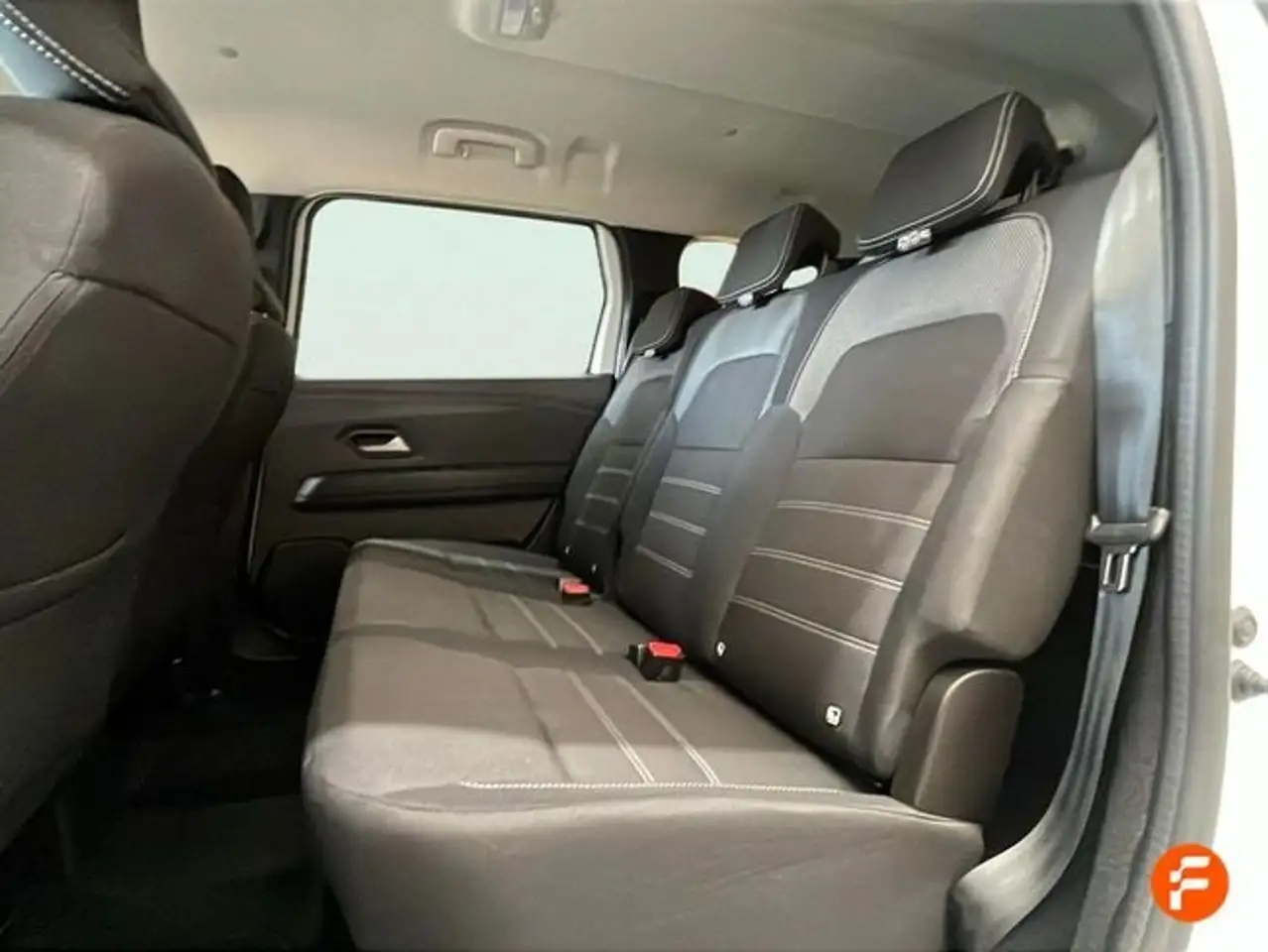Dacia Jogger 1.0 TCe Expression 81kW 7pl. — معرض صور السيارة 20