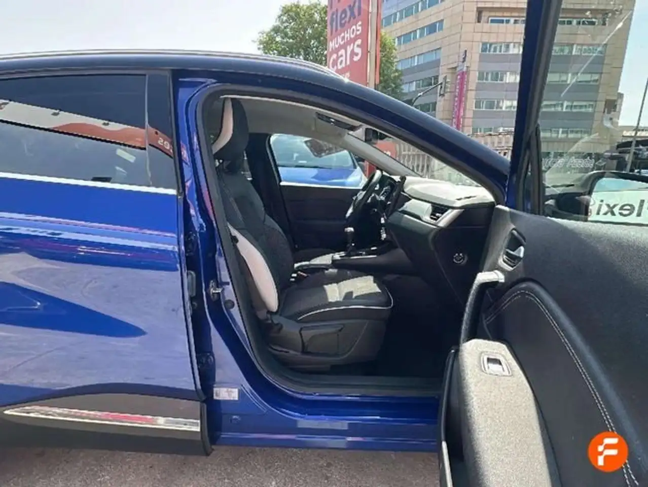 Renault Captur TCe Evolution 67kW — معرض صور السيارة 8