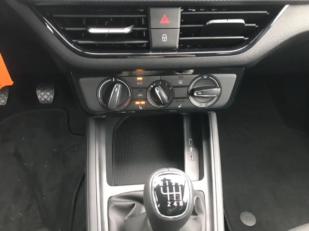 Skoda Kamiq Drive 1.0 TSI 85KW Sitzheizung Tempomat — Galerie du véhicule 13