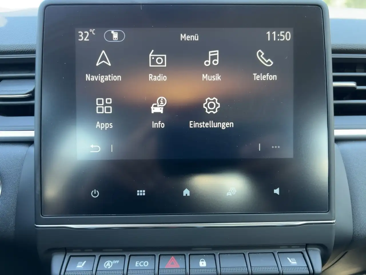 Renault Captur EVOLUTION TCe 140 NAVIGATION — معرض صور السيارة 14