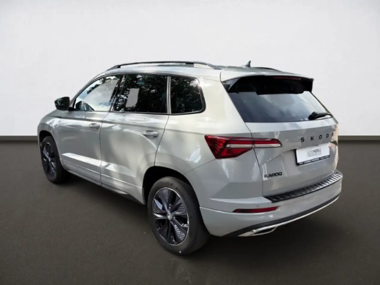 Skoda Karoq Sportline 1.5 TSI DSG AHK Kamera PDC — Galería del vehículo 5