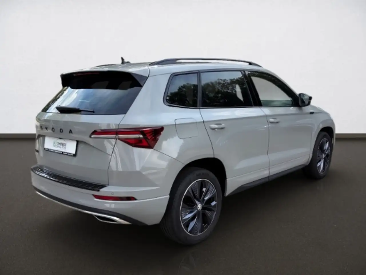 Skoda Karoq Sportline 1.5 TSI DSG AHK Kamera PDC — Galería del vehículo 6