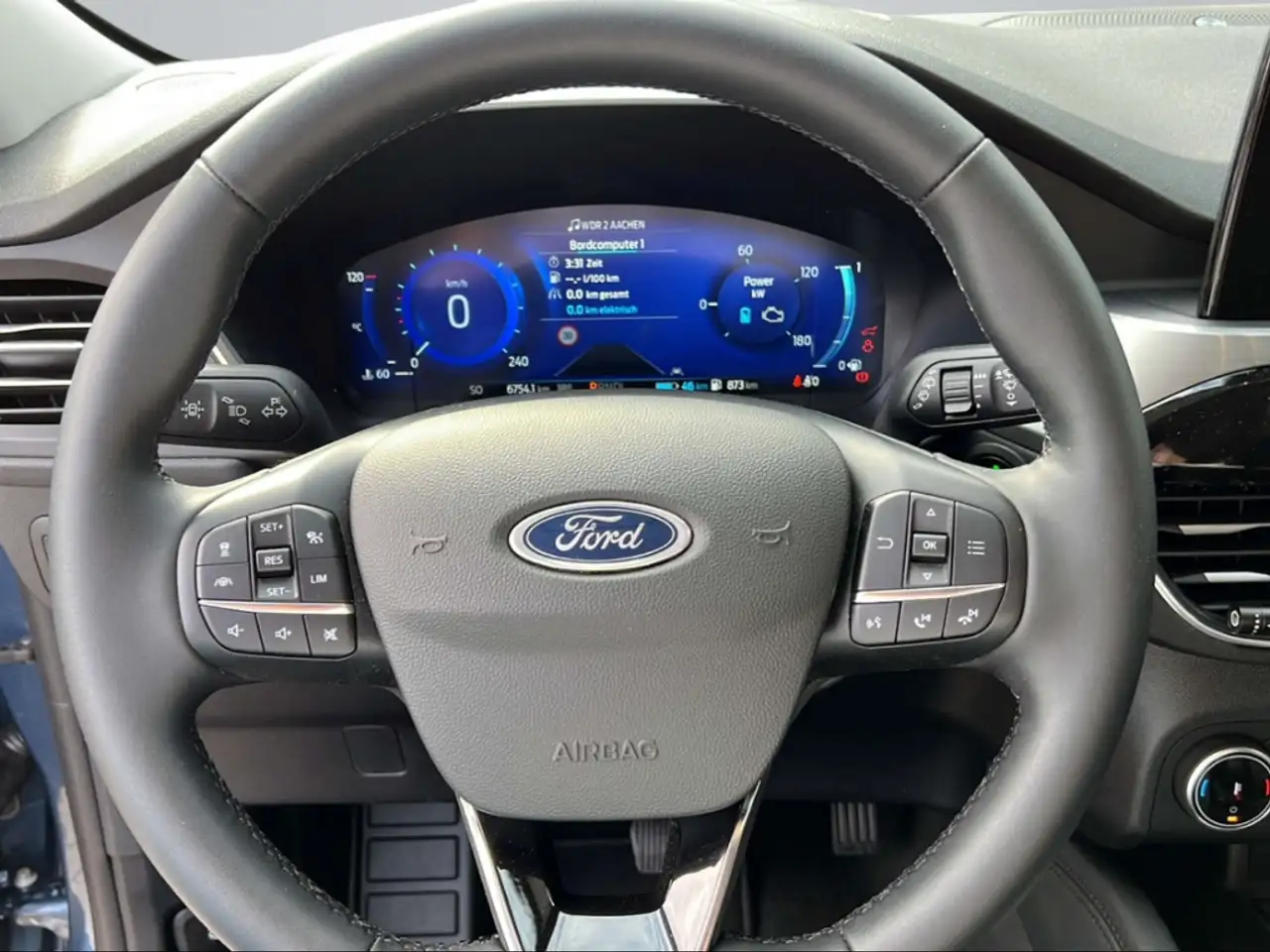 Ford Kuga PHEV Hybrid Titanium X AHK HUD Navi B&O Kamera — معرض صور السيارة 12