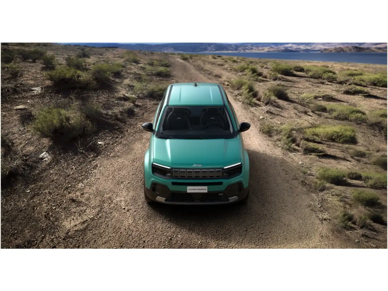 Jeep Avenger Altitude Electric Digitales Cockpit LED ACC Apple — معرض صور السيارة 4