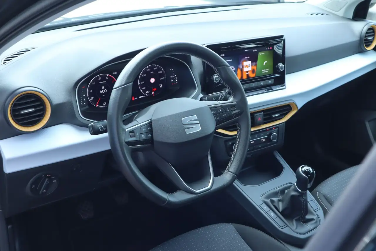 SEAT Ibiza Style 1.0 /KLIMA/SHZ/LED/PDC/CARPLAY/ — Vehicle gallery 13