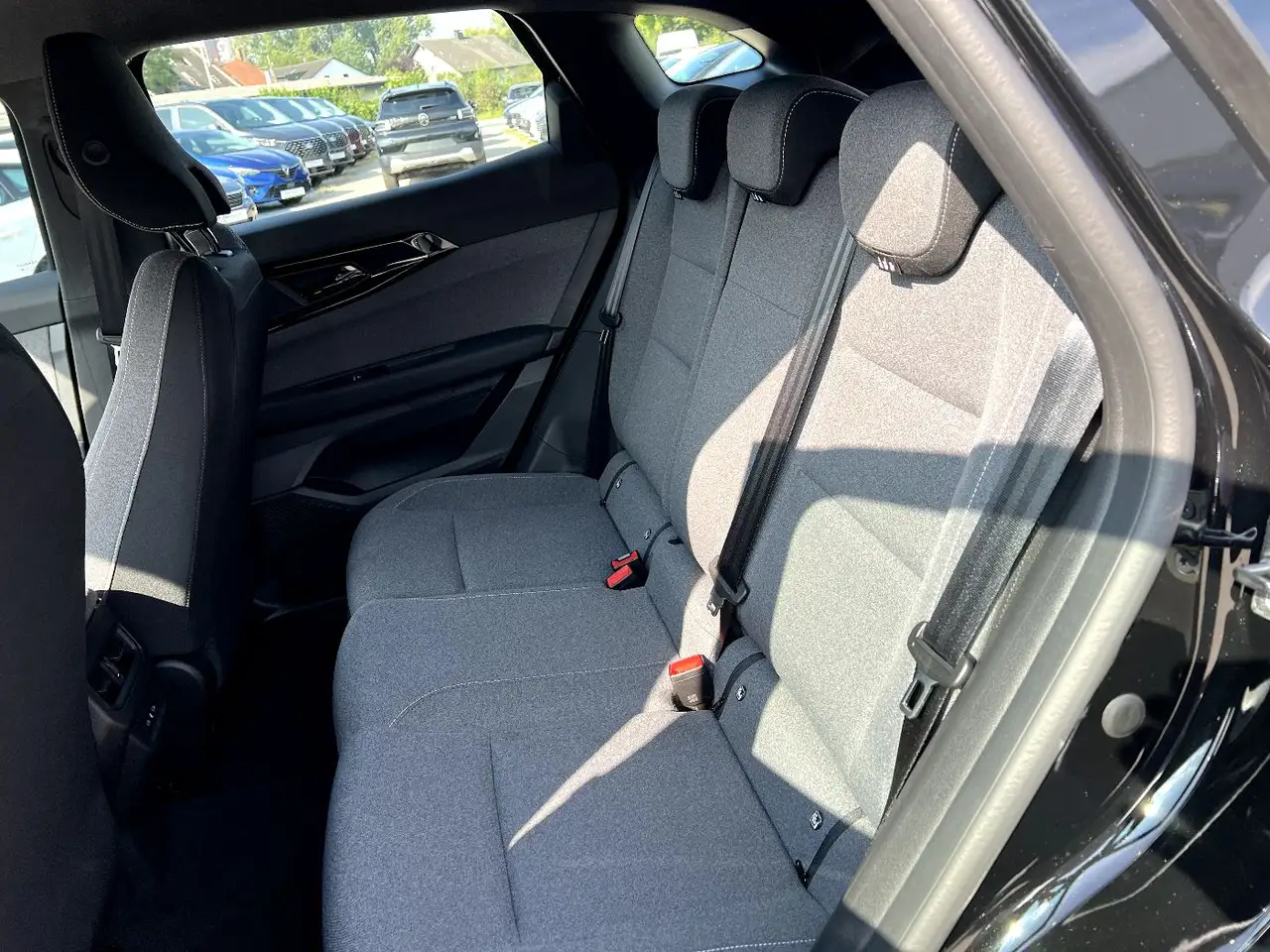Renault Austral 1.3 TCe 160 Evolution *LED Navi Sitzh.* — Galería del vehículo 13