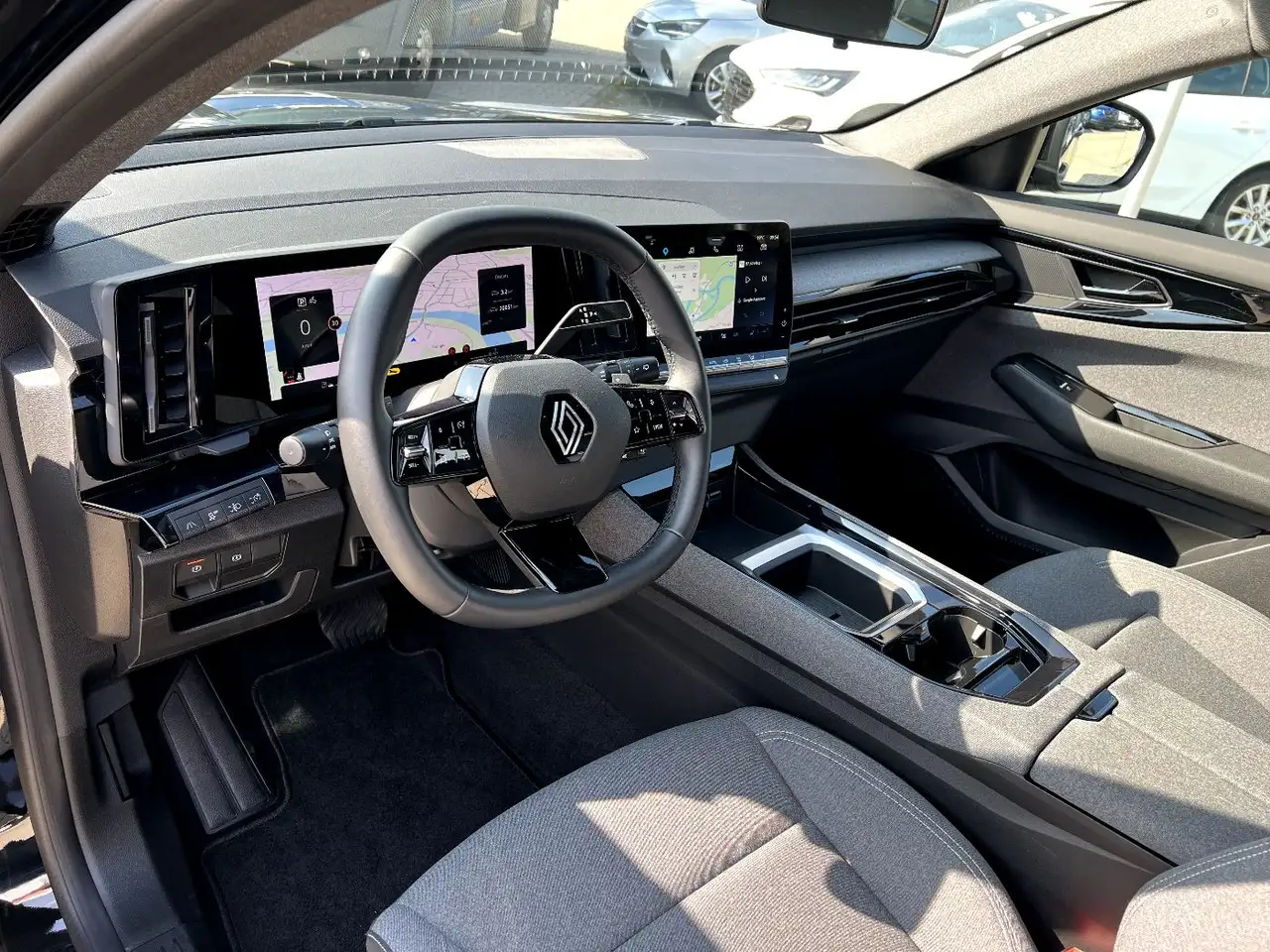 Renault Austral 1.3 TCe 160 Evolution *LED Navi Sitzh.* — Galería del vehículo 9