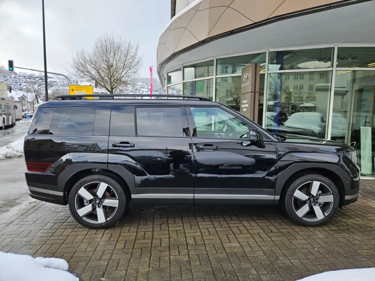 Hyundai SANTA FE Hybrid 1.6 T-GDI 4WD SIGNATURE, Technik & Komfort — معرض صور السيارة 8