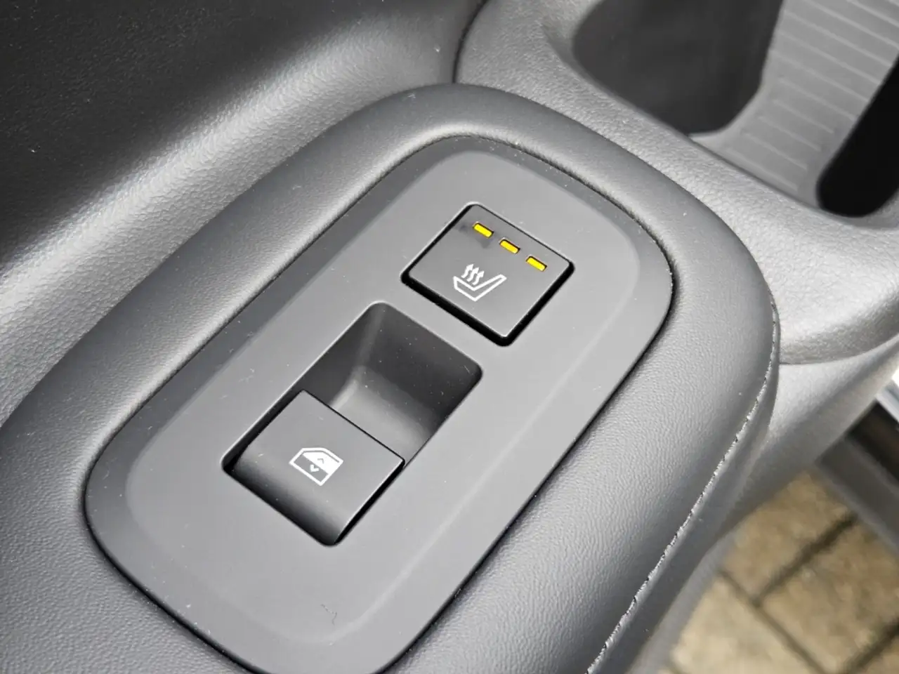 Hyundai SANTA FE Hybrid 1.6 T-GDI 4WD SIGNATURE, Technik & Komfort — معرض صور السيارة 17