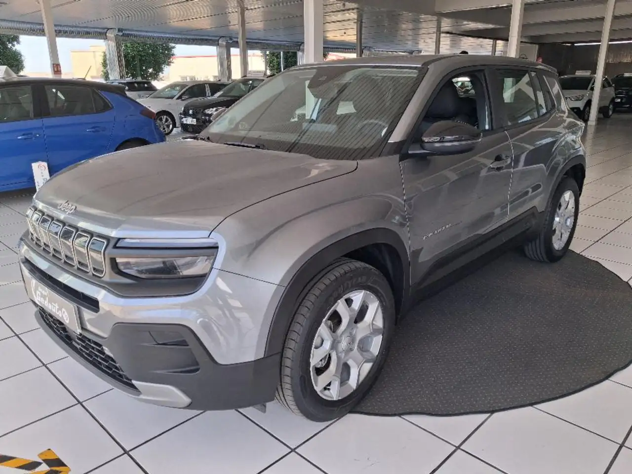 Jeep Avenger 1.2 G 74KW ALTITUDE 5P — Vehicle gallery 4
