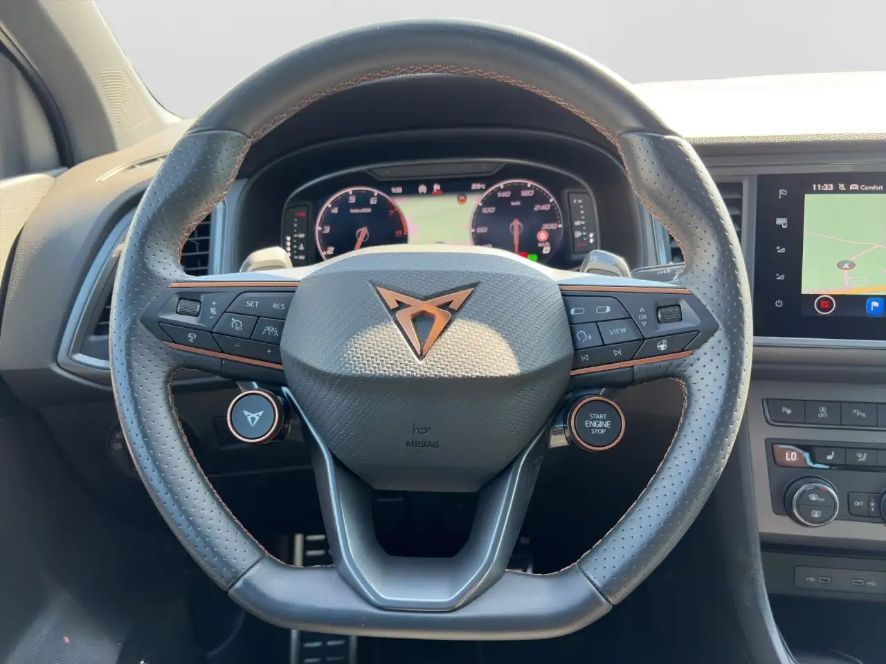 CUPRA Ateca TSI DSG VZ 4Drive 5JGar TopView AHK Beats — معرض صور السيارة 13