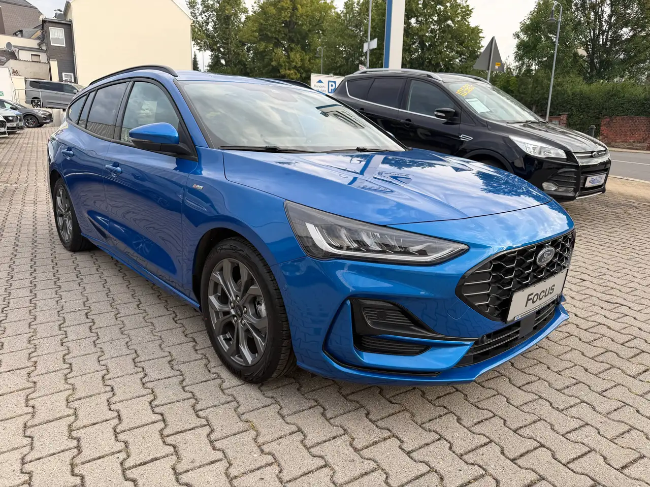 Ford Focus ST-Line LED/KAMERA/TWA/AHK/NAV — معرض صور السيارة 3