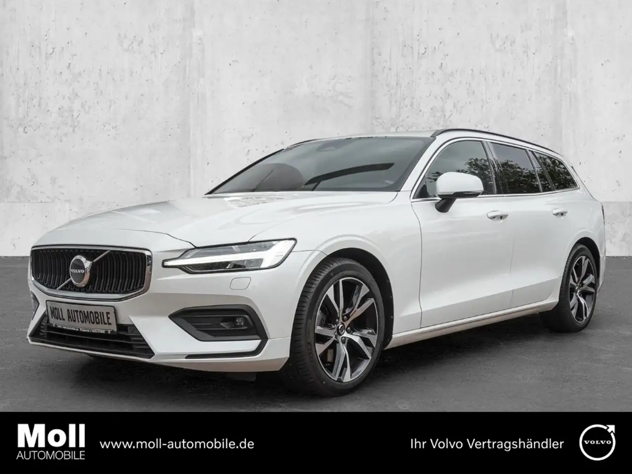 Volvo V60 Kombi Core B3 Benzin EU6d AHK Digitales Cockpit Me — Wuppertal