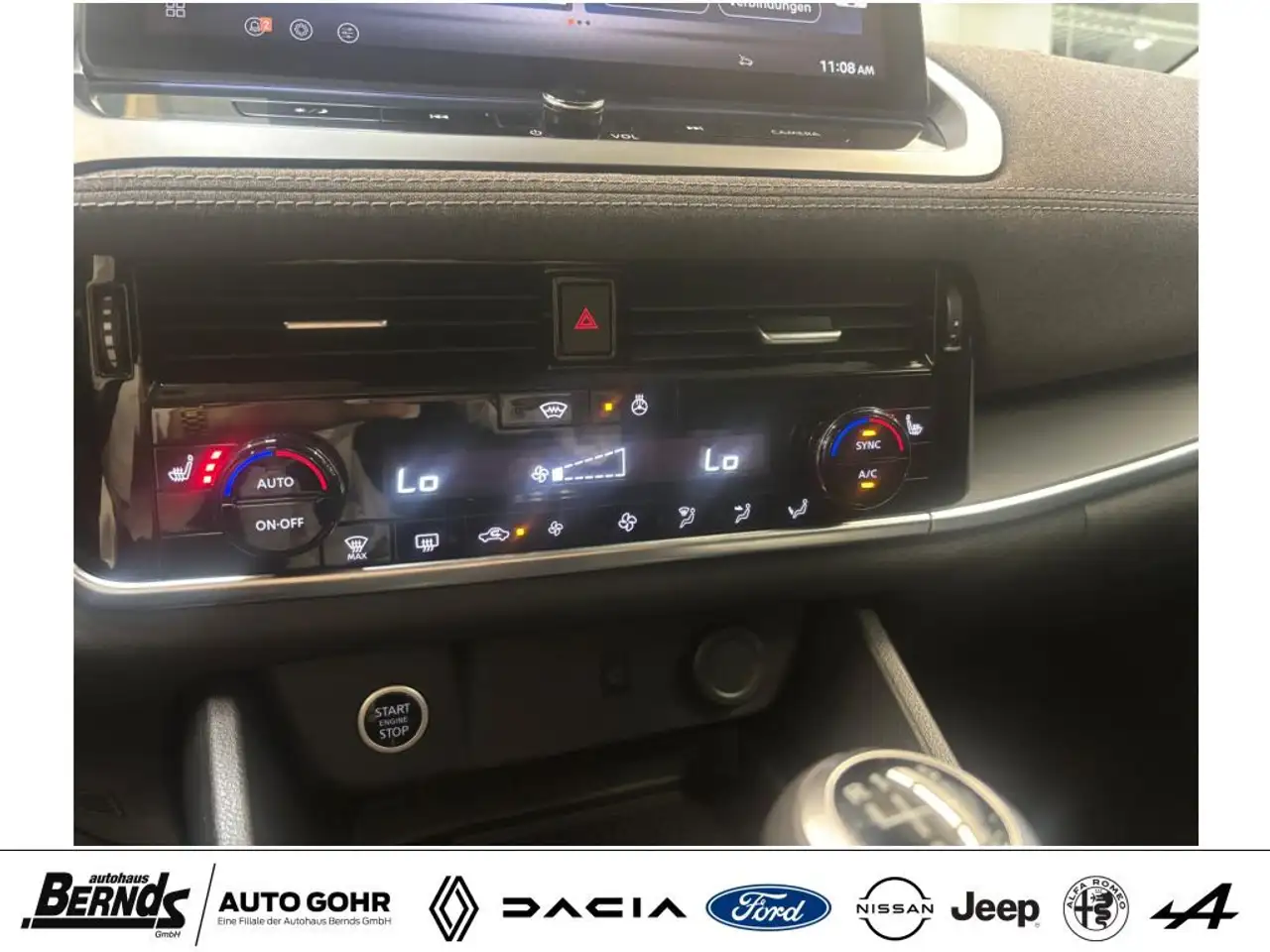 Nissan Qashqai 1.3 Acenta Navi CarPlay Kamera WinterP. Klimaaut. — Galería del vehículo 17