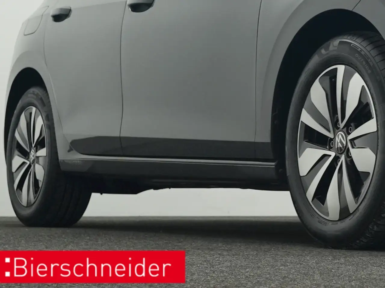 Volkswagen Golf 8 1.0 TSI Move ACC LED SHZ — Galería del vehículo 34