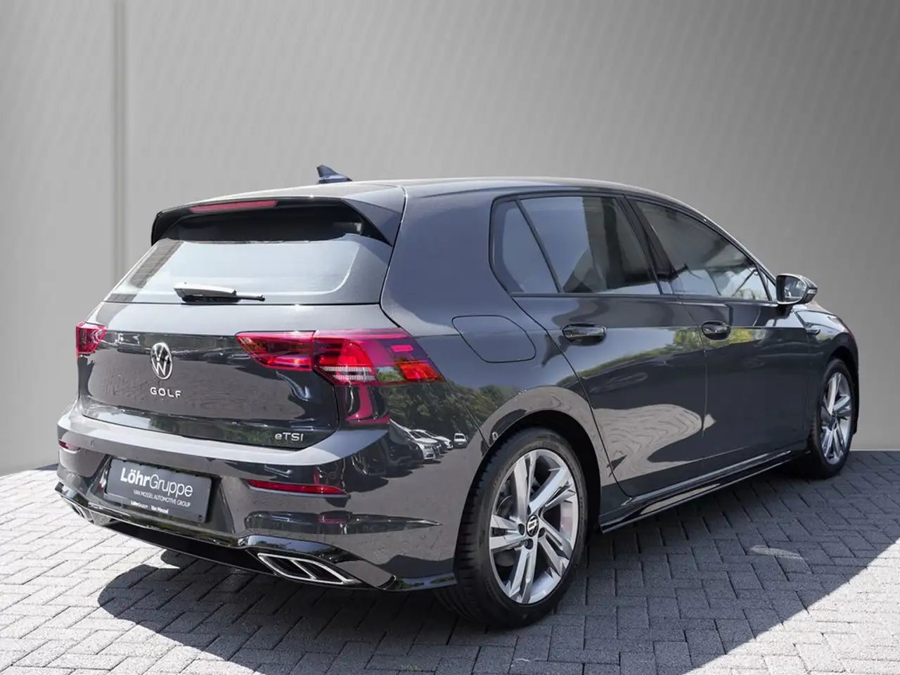 Volkswagen Golf 1.5 eTSI DSG R-Line LED-Sch., App-Con., Tel., P... — Galería del vehículo 6