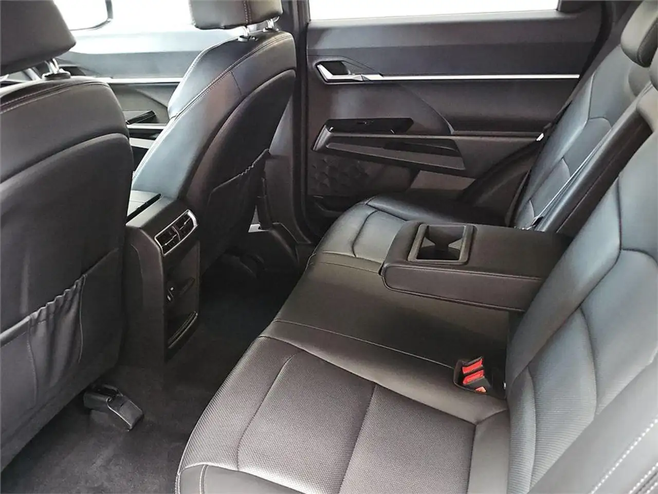 SsangYong Torres G15 Life Aut. — Galerie du véhicule 11