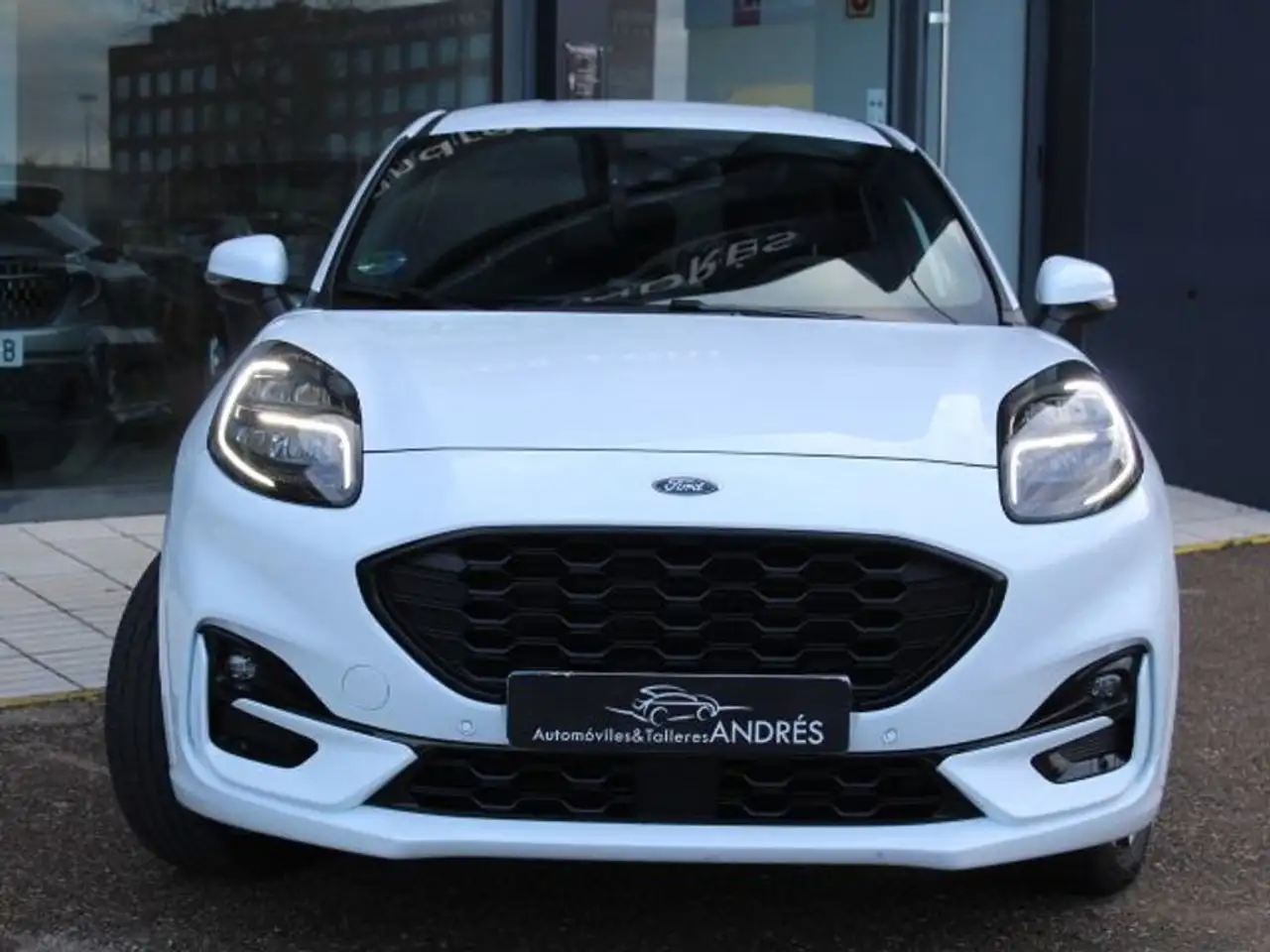 Ford Puma 1.0 EcoBoost 155cv STLine X MHEV Auto — معرض صور السيارة 3