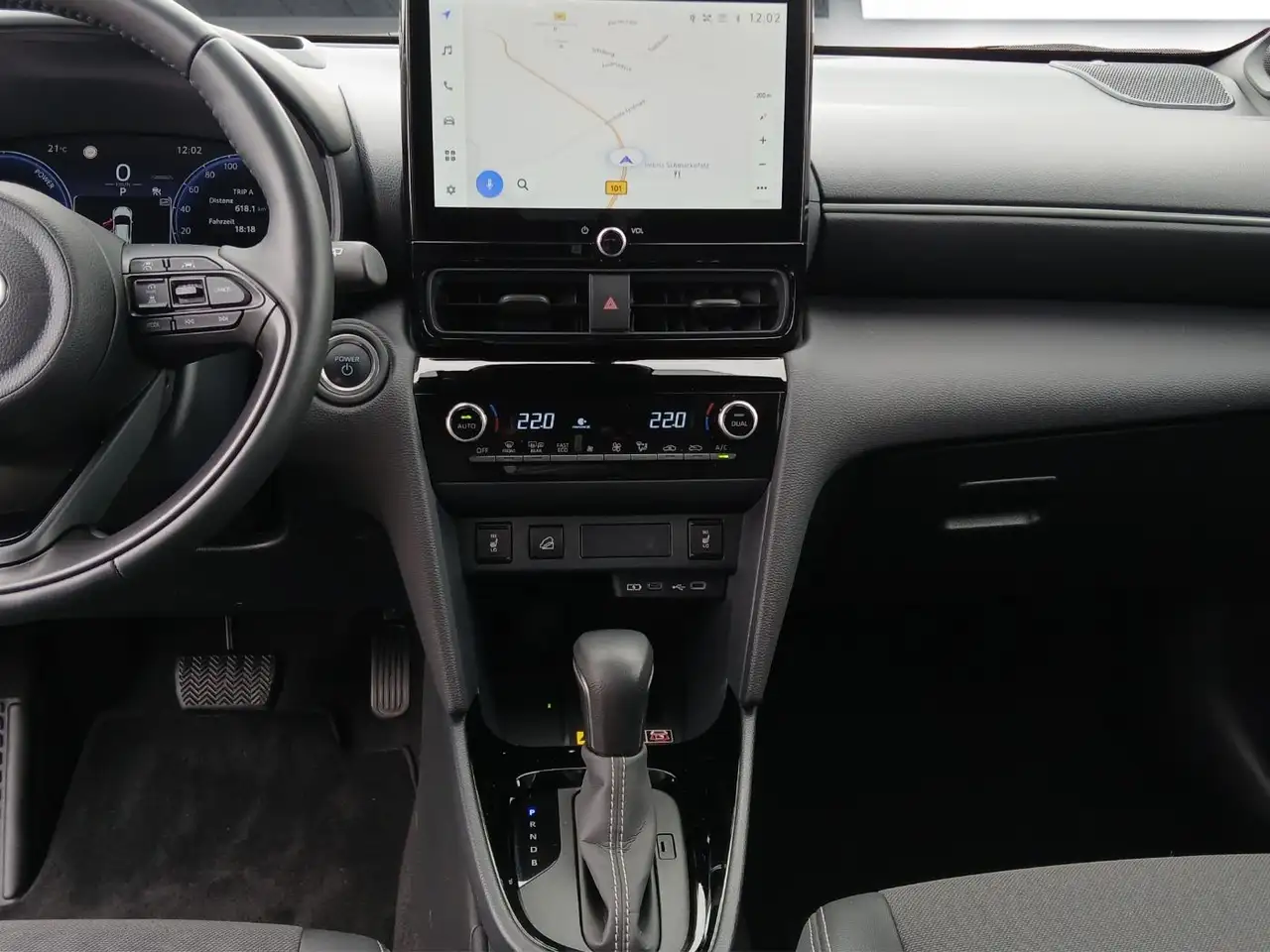 Toyota Yaris Cross_Allrad Premiere Edition Hybrid Headup-Displa — معرض صور السيارة 9