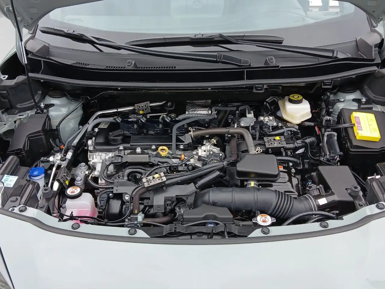 Toyota Yaris Cross_Allrad Premiere Edition Hybrid Headup-Displa — معرض صور السيارة 14