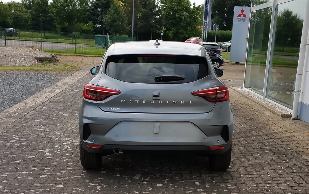 Mitsubishi Colt PLUS 1.0 T Sitz+Lenkrdhzg/Kamera uvm. — Vehicle gallery 5