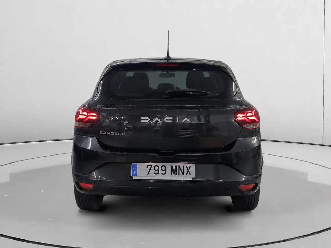 Dacia Sandero ECO-G Essential 74kW — معرض صور السيارة 4