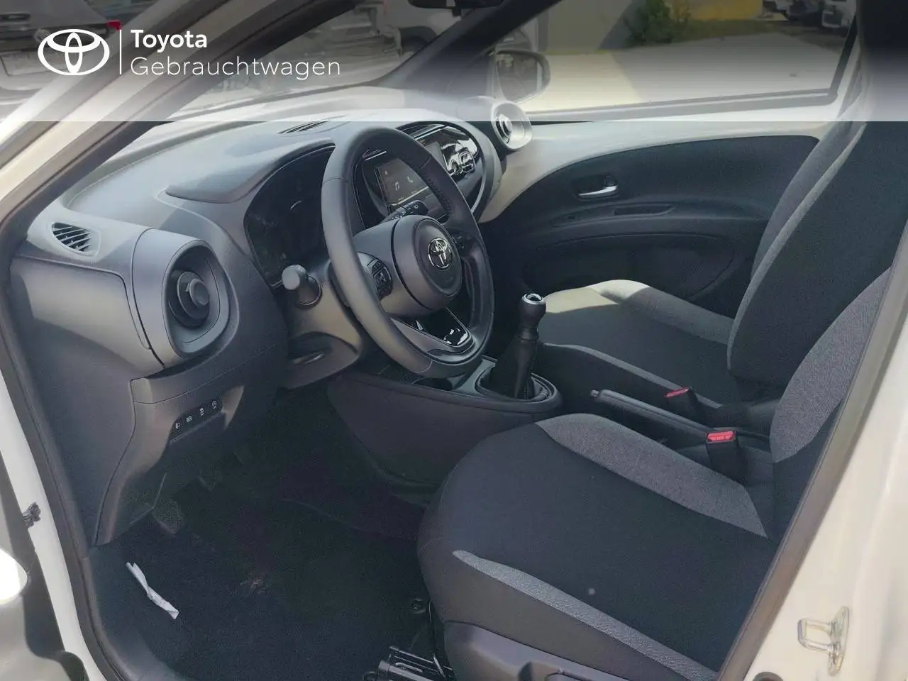 Toyota Aygo X Business Edition 5-Gang sehr wenig KM ! Sitzheizung — معرض صور السيارة 18
