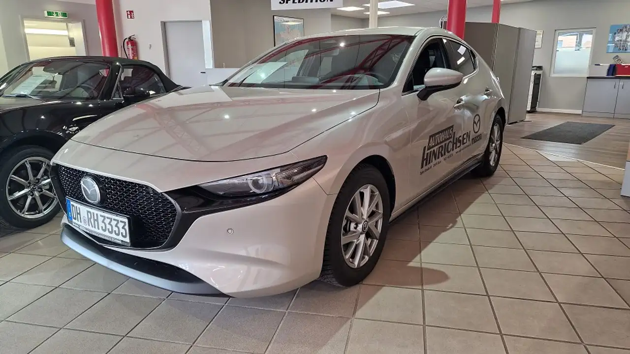 Mazda 3 2025 2.5L e-SKYACTIV-G140 6AT Centre-line DESI — Stuhr-brinkum