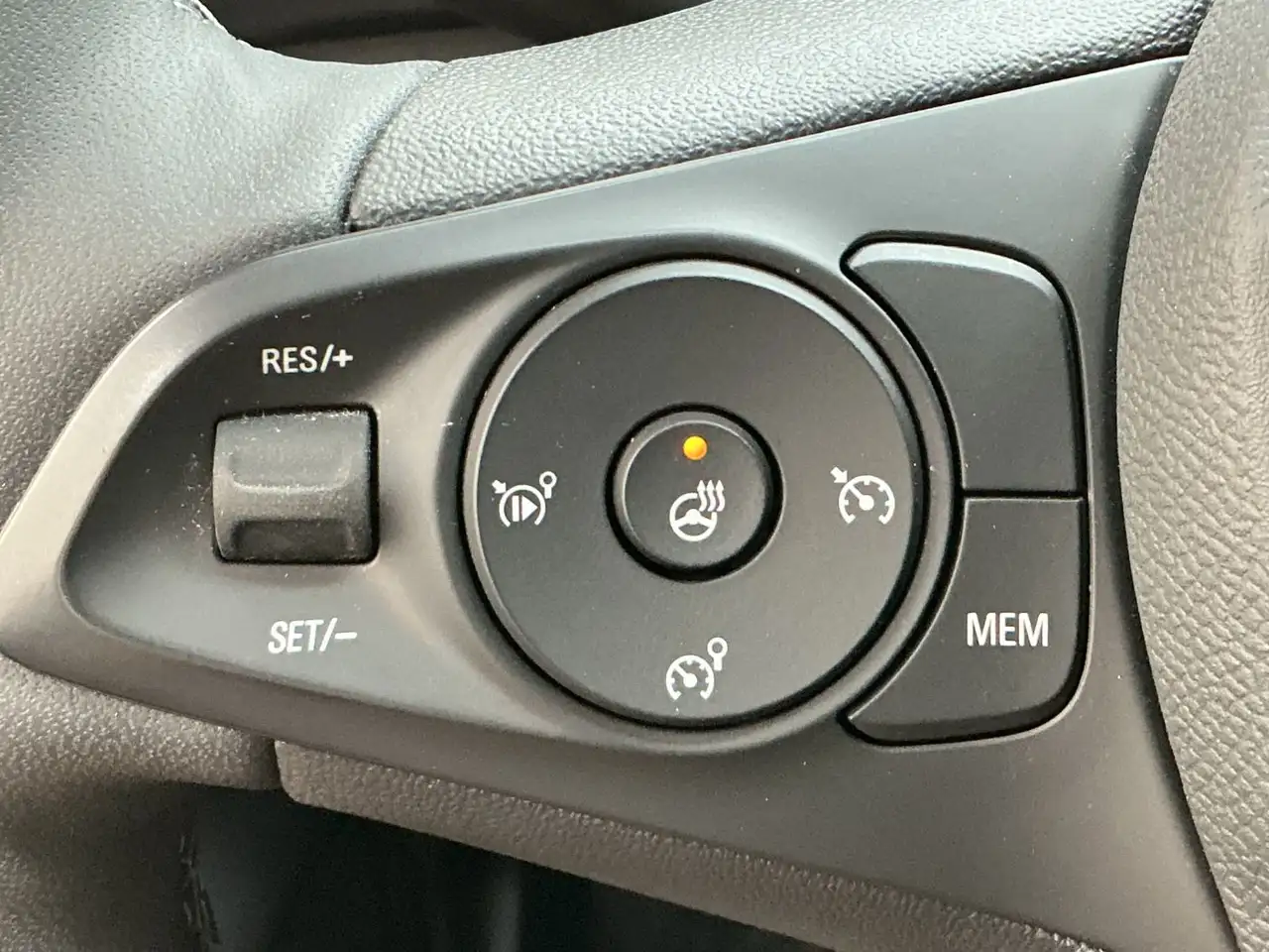 Opel Corsa F 1.2 PDC,Lenk+Sitzheizung,MultiMedia, — معرض صور السيارة 17