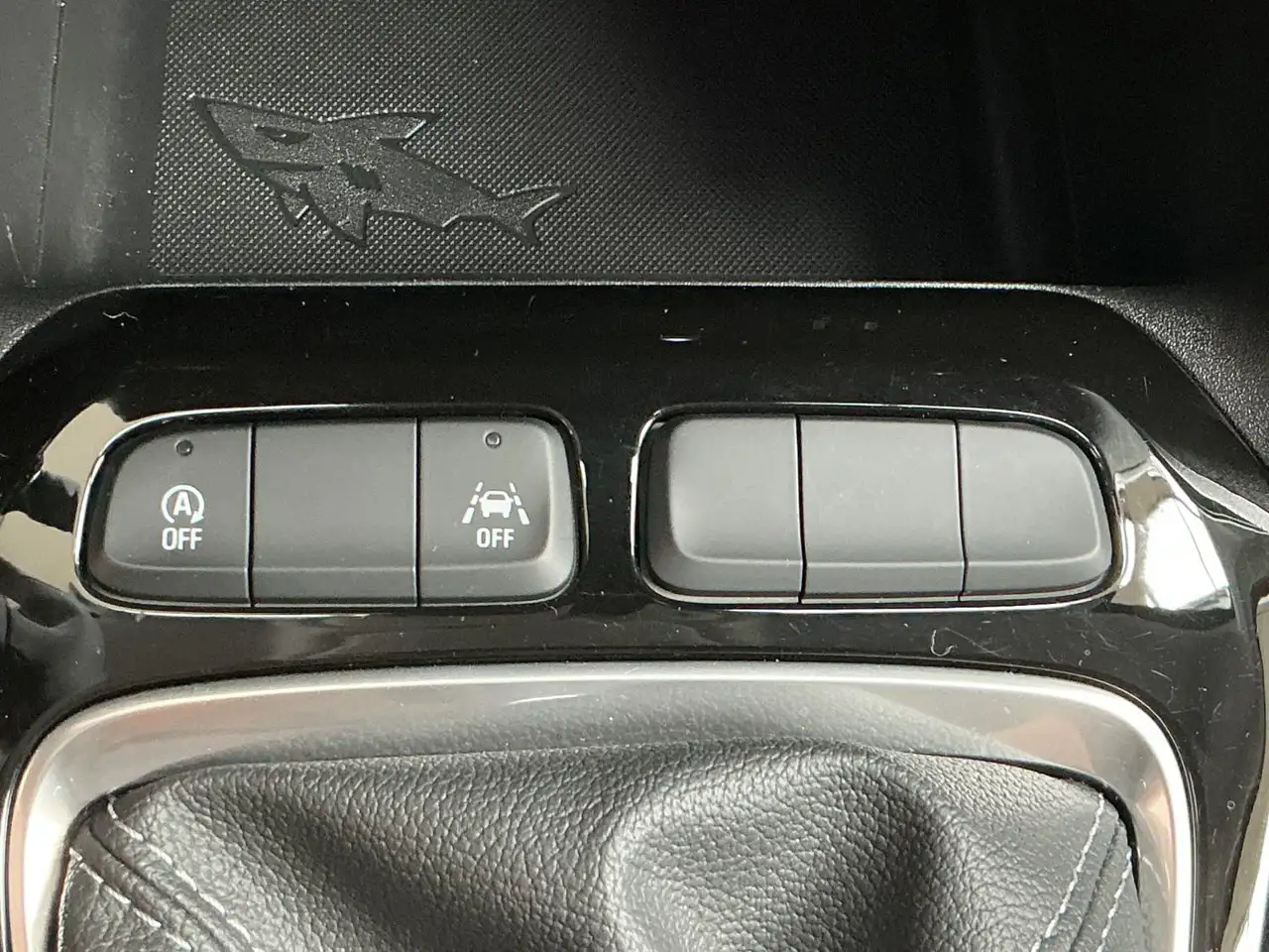 Opel Corsa F 1.2 PDC,Lenk+Sitzheizung,MultiMedia, — معرض صور السيارة 29