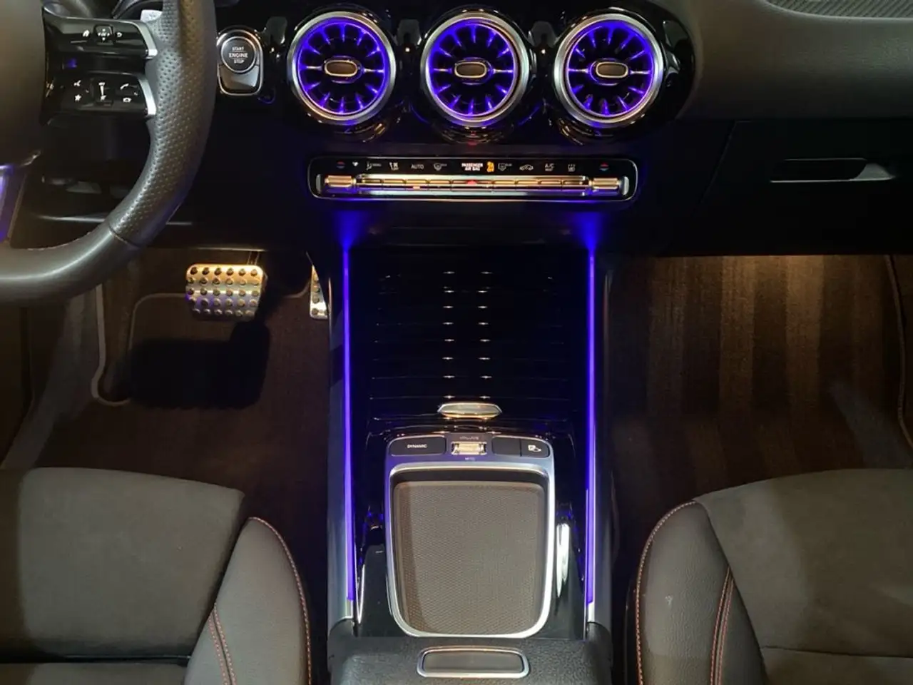 Mercedes-Benz GLA 250 e AMG Line — معرض صور السيارة 18