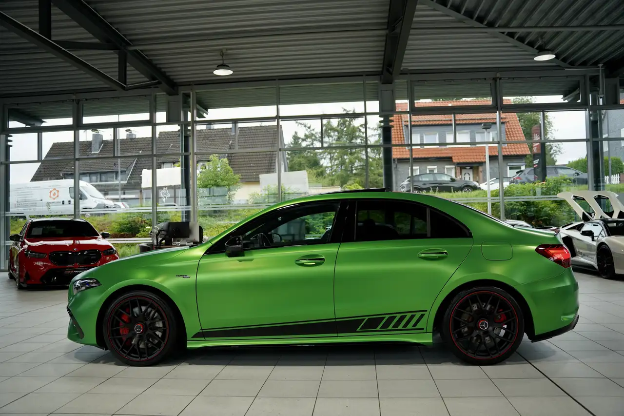 Mercedes-Benz A 35 AMG 4M 2H *BURM*Night-II*Pano*HUD*Multibeam — Vehicle gallery 9