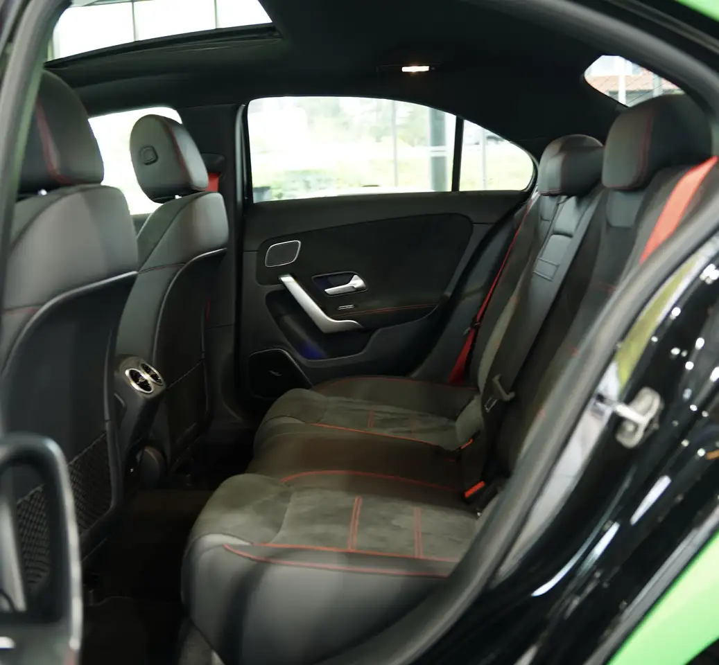Mercedes-Benz A 35 AMG 4M 2H *BURM*Night-II*Pano*HUD*Multibeam — Vehicle gallery 23