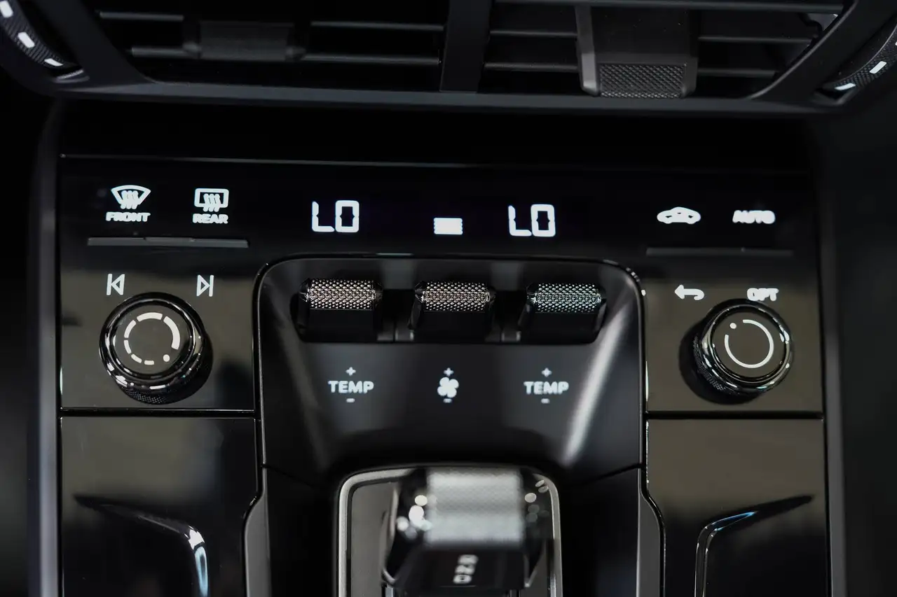 Porsche 911 Targa 4 GTS*SPORT-CHRONO*MATRIX*LIFT*BOSE*21* — معرض صور السيارة 26